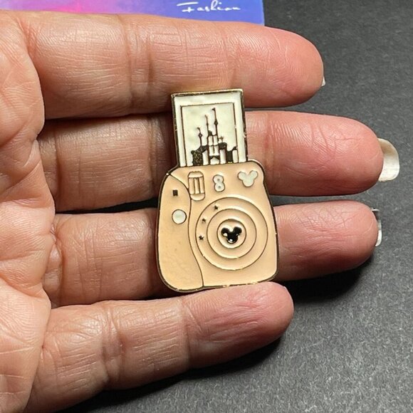Mickey Mouse Camera Lapel Pin Hidden Mickey Badge Brooch Accessories Jewelry Pin - Picture 6 of 10